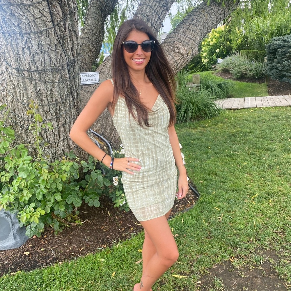 Foreve 21 olive green cowl dress !